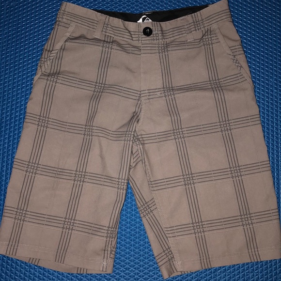 quicksilver boys shorts